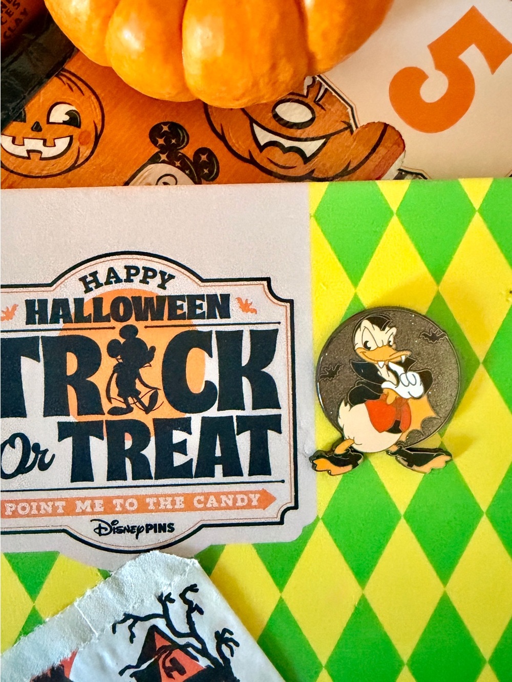 Disney Halloween Countdown Calendar Glitter Pin - Donald